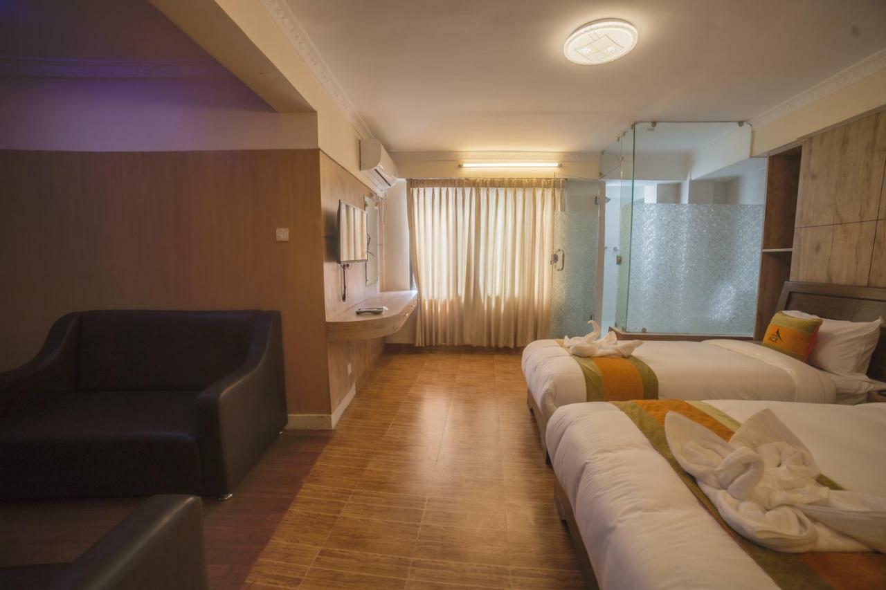 Hotel Ace Катманду Экстерьер фото